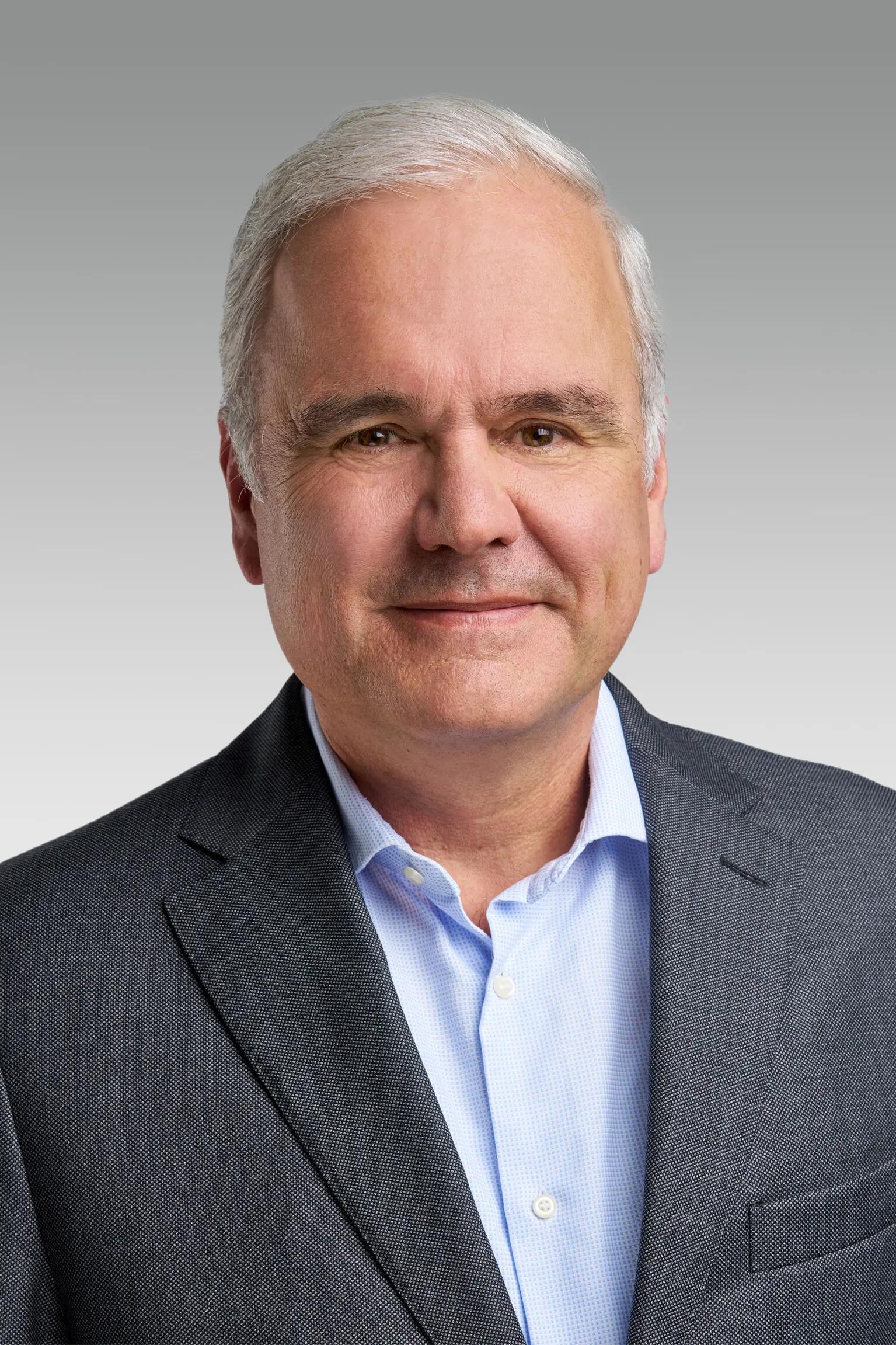 Oelrich_Portrait_neutral.jpg