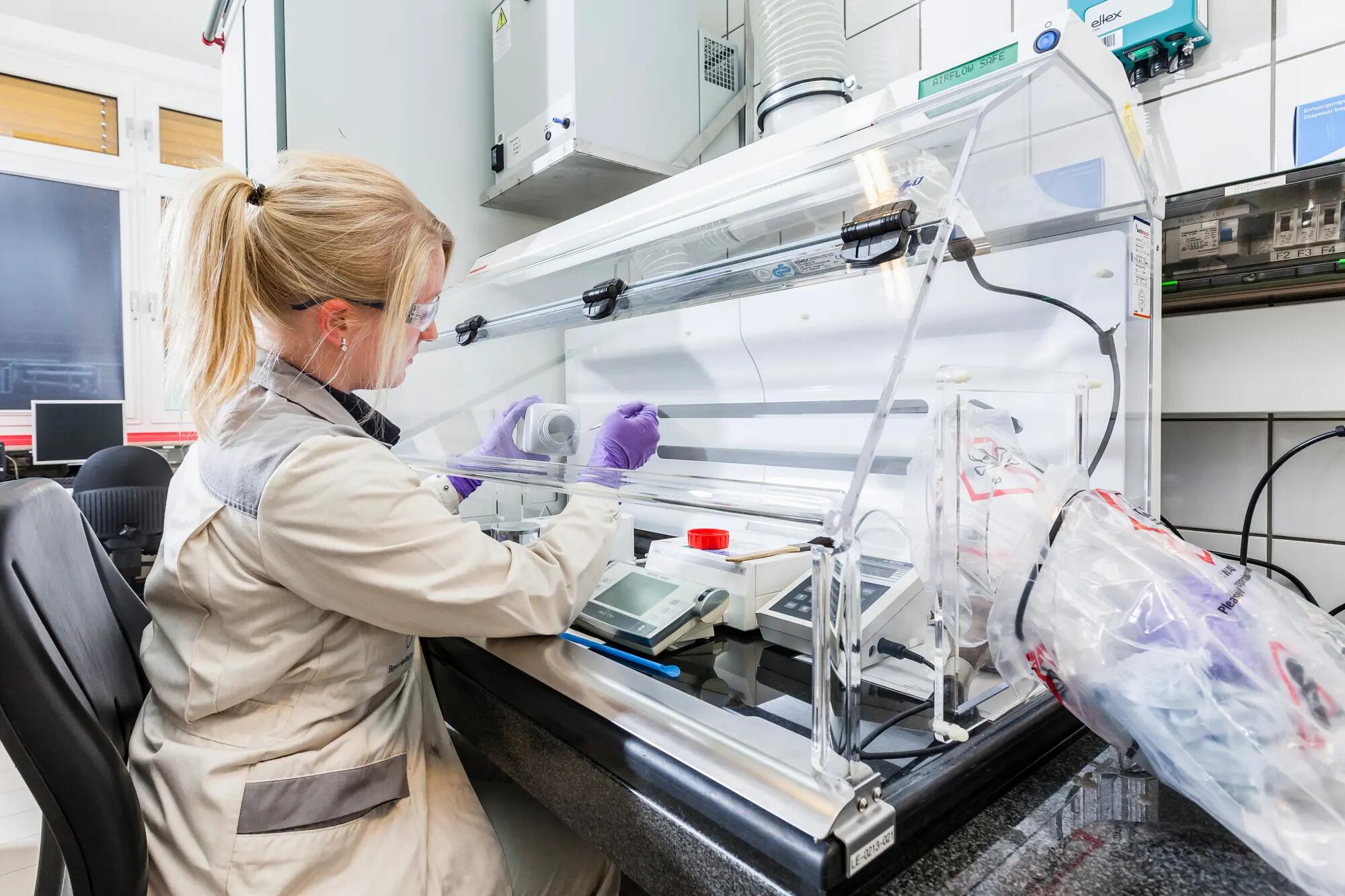 Lab assistant at quality control